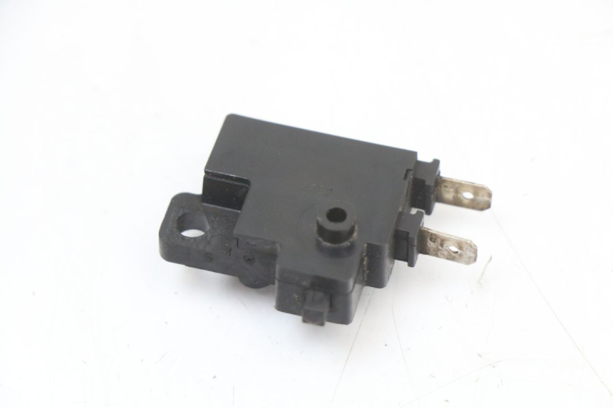 photo de CONTACTEUR FEU STOP DROIT HONDA FJS SILVER WING SILVERWING 400 (2005 - 2008) - Détail de la pièce