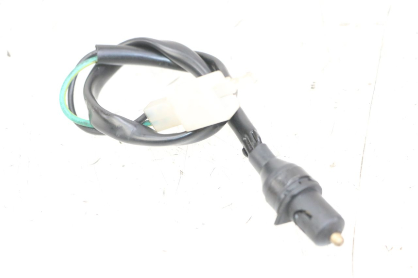 photo de CONTACTEUR FEU STOP DROIT GOES WIKI 125 (2010 - 2015) - Vue principale