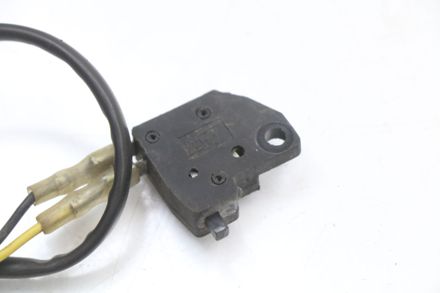 photo de CONTACTEUR FEU STOP DROIT EUROCKA GTR 50 (2007 - 2017) - Zoom état d’usage