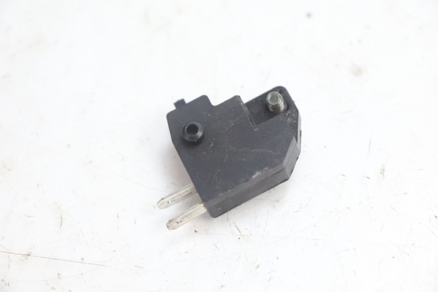 photo de CONTACTEUR FEU STOP DROIT EUROCKA GTR 50 (2007 - 2017) - Zoom état d’usage