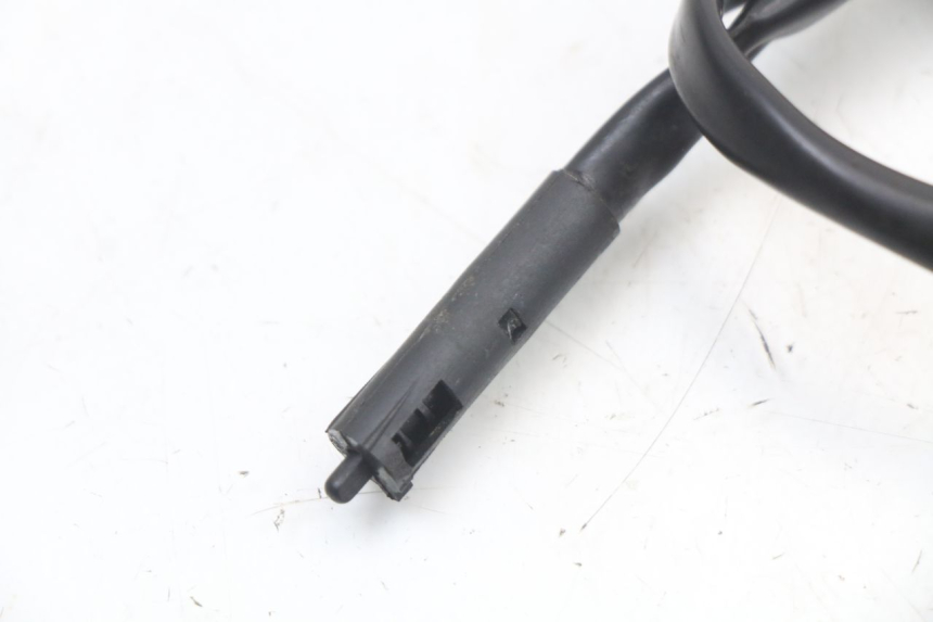 photo de CONTACTEUR FEU STOP DROIT KEEWAY HURRICANE 50 (2006 - 2019) - Zoom état d’usage