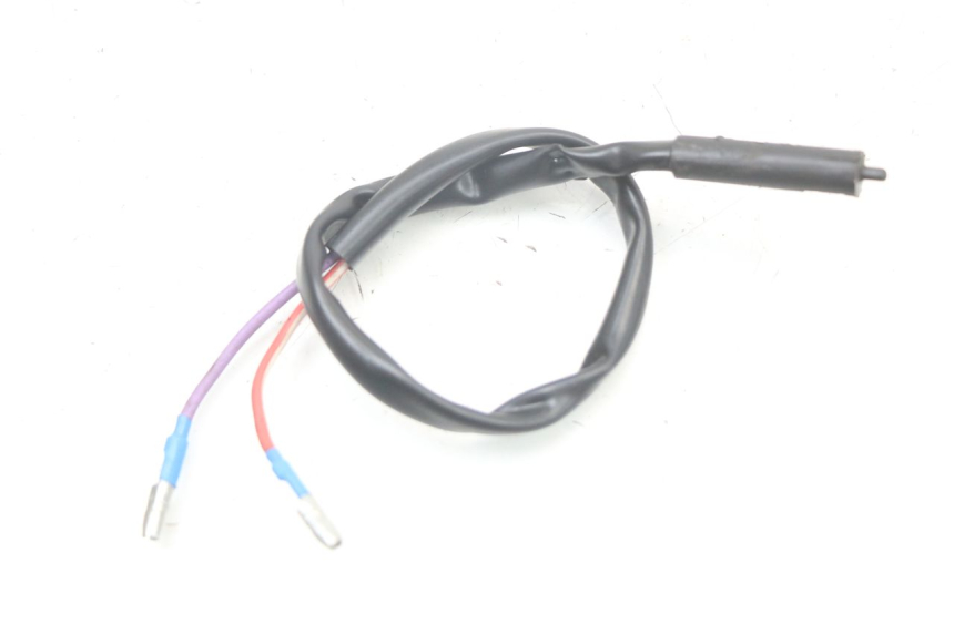 photo de CONTACTEUR FEU STOP DROIT KEEWAY HURRICANE 50 (2006 - 2019) - Autre angle de vue