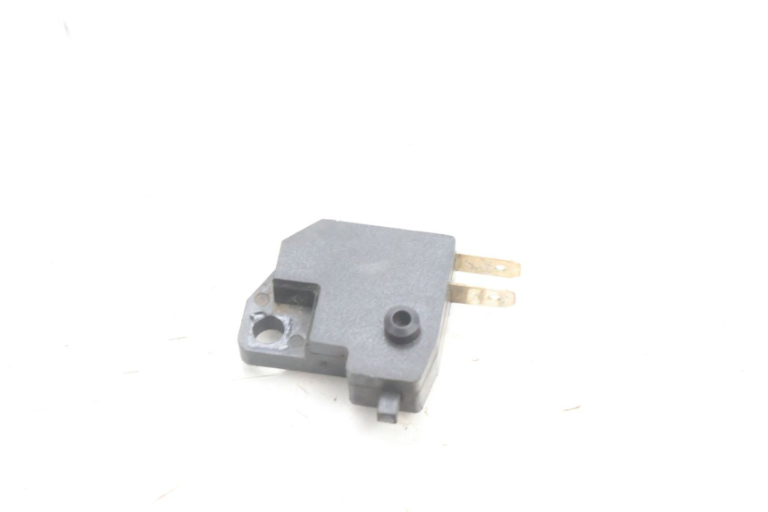photo de CONTACTEUR FEU STOP DROIT PEUGEOT KISBEE 2T 50 (2010 - 2017) - Autre angle de vue