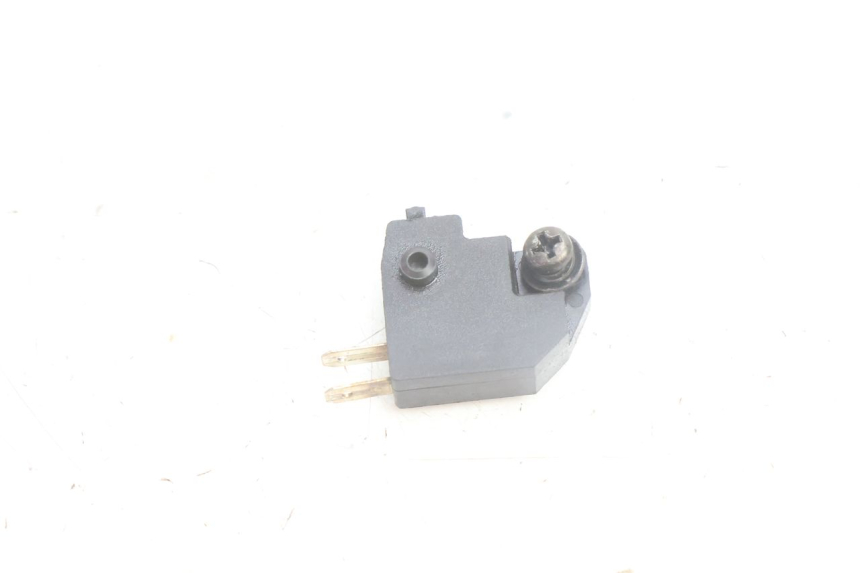 photo de CONTACTEUR FEU STOP DROIT PEUGEOT KISBEE 4T 50 (2010 - 2017) - Vue principale