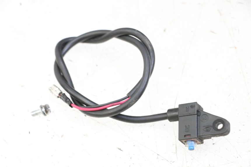 photo de CONTACTEUR FEU STOP DROIT JM MOTORS OLDIES GT 4T 50 (2018 - 2025) - Zoom état d’usage