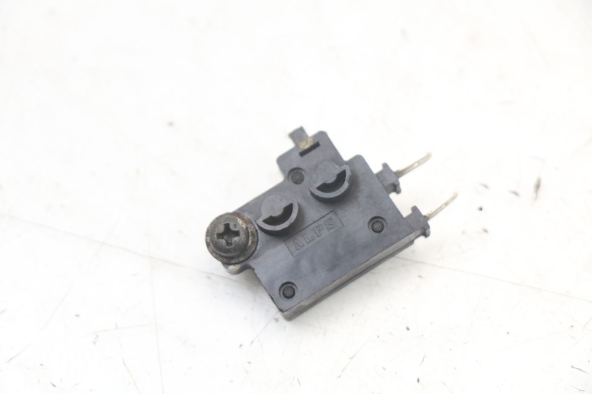 photo de CONTACTEUR FEU STOP DROIT HONDA PCX (JF28) 125 (2009 - 2011) - Vue principale