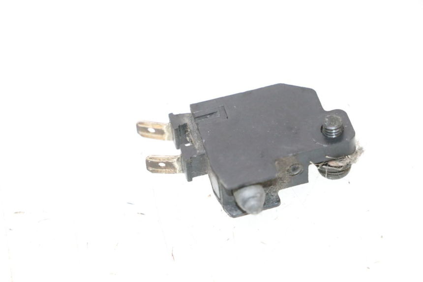 photo de CONTACTEUR FEU STOP DROIT HONDA PCX (JF57/JF64) 125 (2014 - 2018) - Zoom état d’usage
