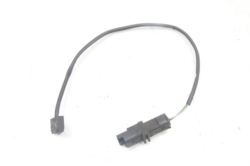 photo de CONTACTEUR FEU STOP DROIT PEUGEOT SATELIS COMPRESSOR K15 125 (2006 - 2009) - Vue principale