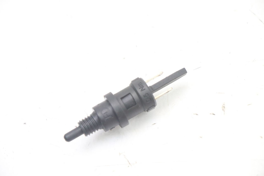 photo de CONTACTEUR FEU STOP DROIT PEUGEOT VIVACITY 125 (2010 - 2017) - Vue principale