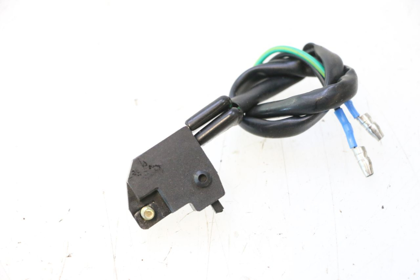 photo de CONTACTEUR FEU STOP DROIT TNT MOTOR ROMA 12' 2T 50 (2007 - 2018) - Détail de la pièce