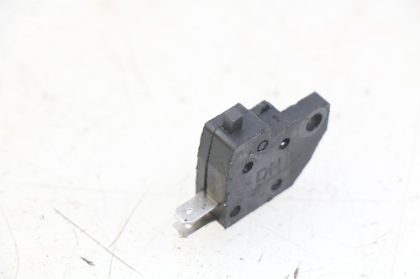 photo de CONTACTEUR FEU STOP DROIT GAS-GAS SM ROOKIE 50 (2001 - 2005) - Détail de la pièce