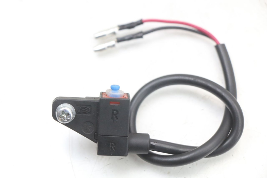 photo de CONTACTEUR FEU STOP DROIT VASTRO STREET X 4T 50 (2016 - 2021) - Vue principale