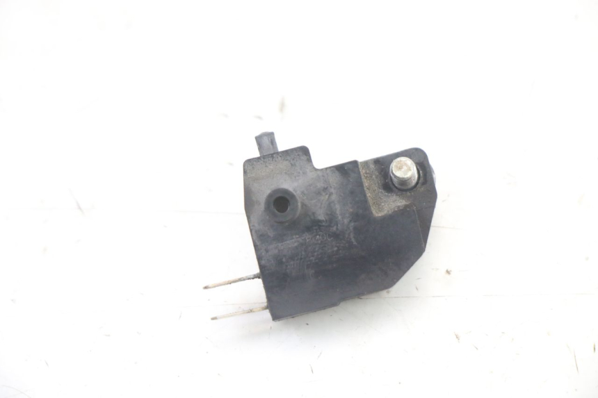 photo de CONTACTEUR FEU STOP DROIT SUZUKI GSX F GSXF 650 (2007 - 2015) - Zoom état d’usage
