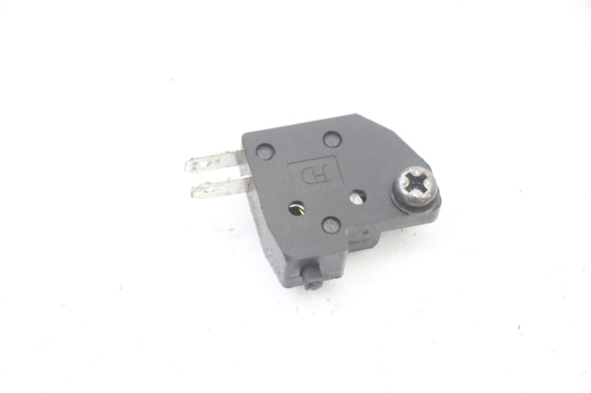 photo de CONTACTEUR FEU STOP DROIT SYM ORBIT 2 4T 50 (2008 - 2017) - Détail de la pièce