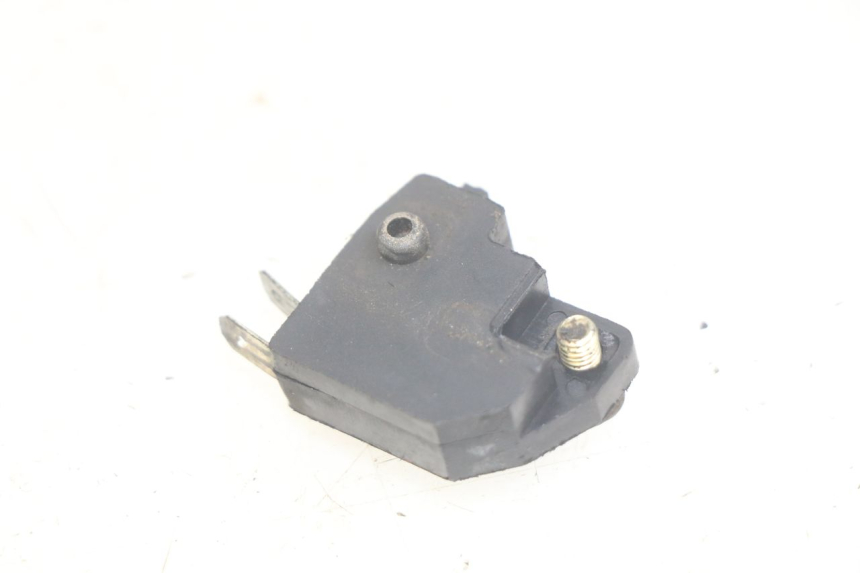 photo de CONTACTEUR FEU STOP DROIT MOTRAC URBAN 4T 50 (2016 - 2024) - Zoom état d’usage