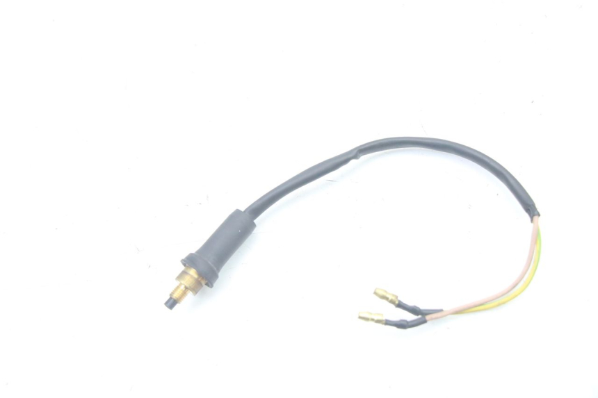 photo de CONTACTEUR FEU STOP DROIT YAMAHA WHY 50 (1998 - 2000) - Vue principale