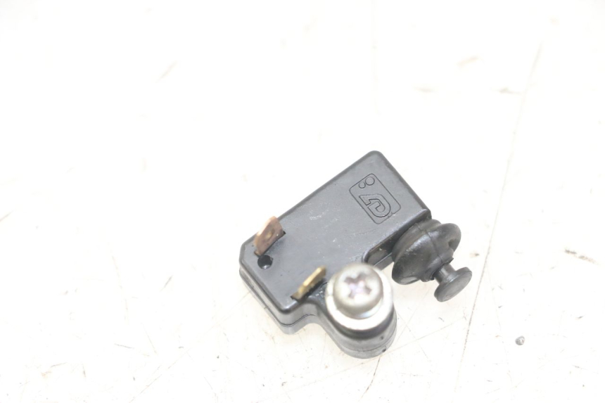photo de CONTACTEUR FEU STOP DROIT YAMAHA X-MAX XMAX 125 (2010 - 2013) - Vue principale
