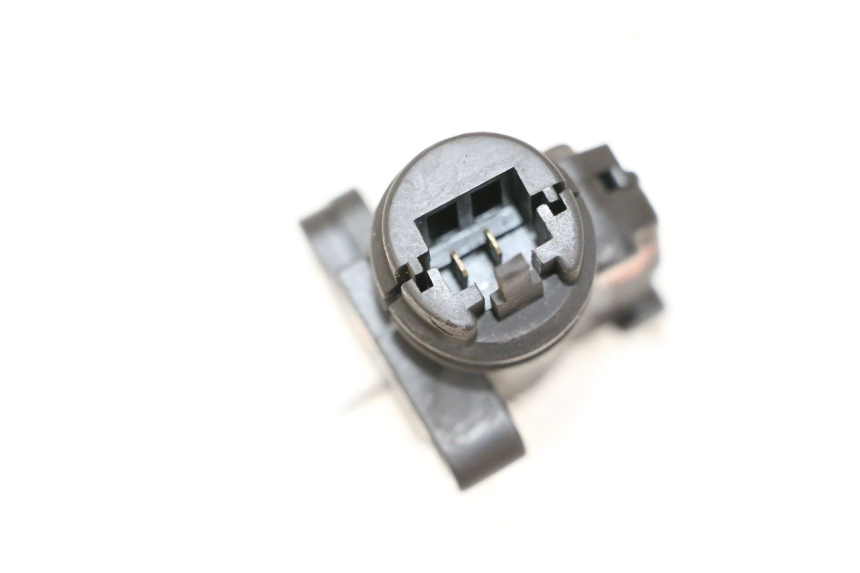 photo de CONTACTEUR FEU STOP DROIT YAMAHA XJN DIVERSION 600 (2000 - 2003) - Détail de la pièce