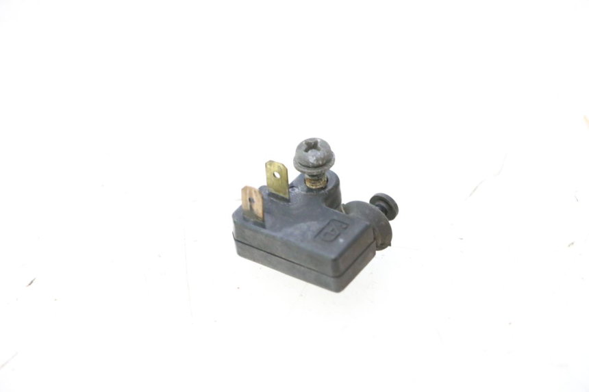 photo de CONTACTEUR FEU STOP DROIT YAMAHA XP T-MAX ABS 500 (2005 - 2005) - Vue principale