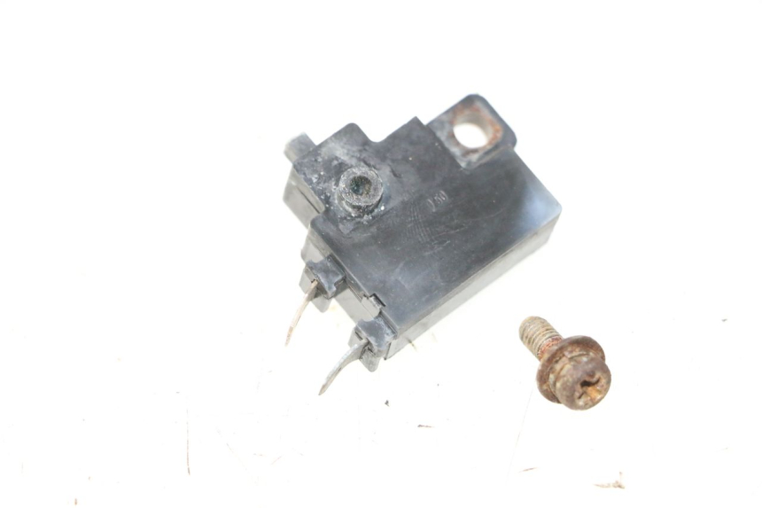 photo de CONTACTEUR FEU STOP DROIT HONDA XRV AFRICA TWIN 750 (1990 - 1992) - Détail de la pièce