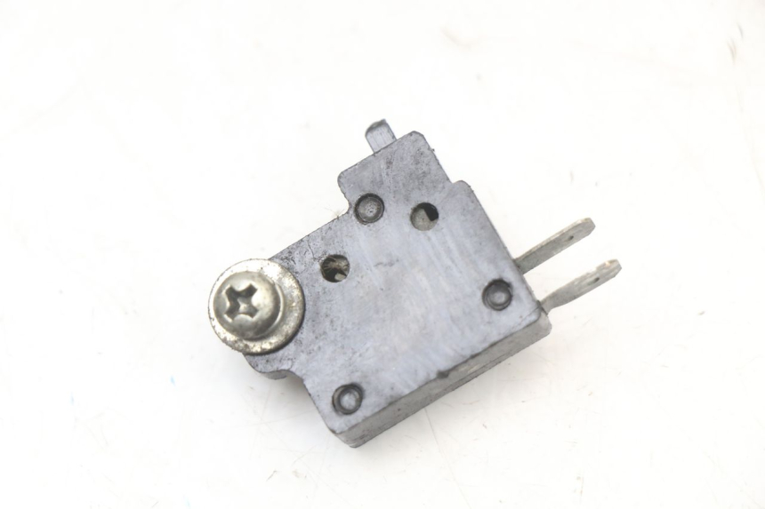 photo de Contacteur feu stop droit HYOSUNG XRX 125 (2000 - 2008) - Vue principale