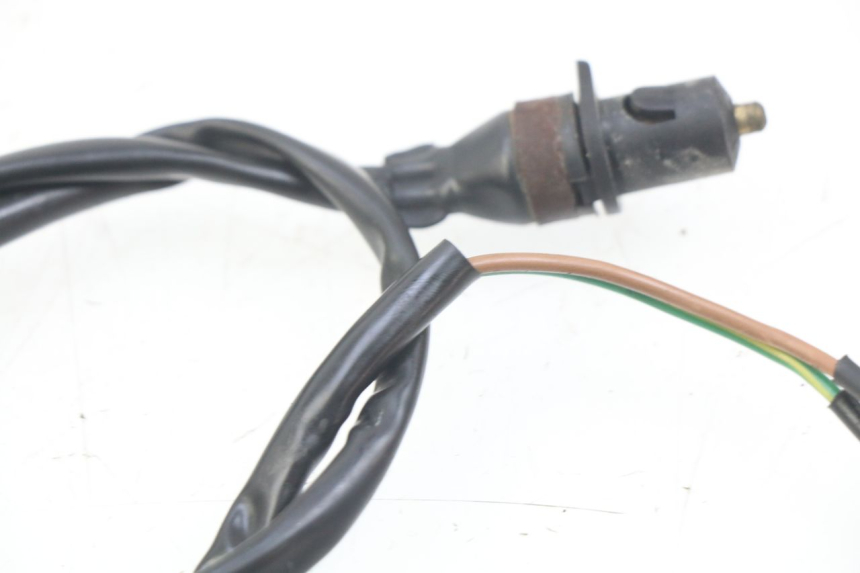 photo de CONTACTEUR FEU STOP DROIT YAMAHA XV VIRAGO 750 (1984 - 1998) - Zoom état d’usage