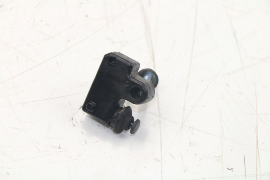 photo de CONTACTEUR FEU STOP DROIT YAMAHA X-MAX ABS 125 (2010 - 2014) - Vue principale