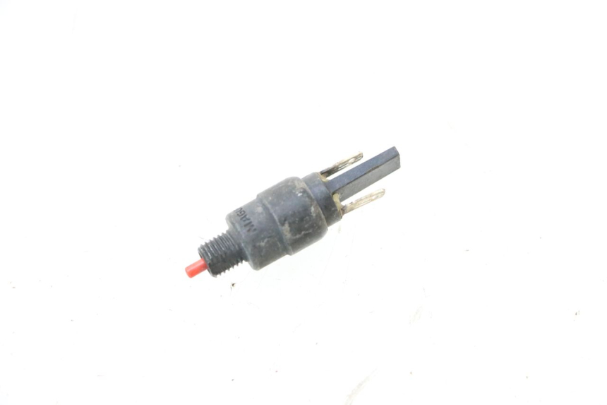 photo de CONTACTEUR FEU STOP DROIT PIAGGIO ZIP 4T 50 (2018 - 2020) - Vue principale