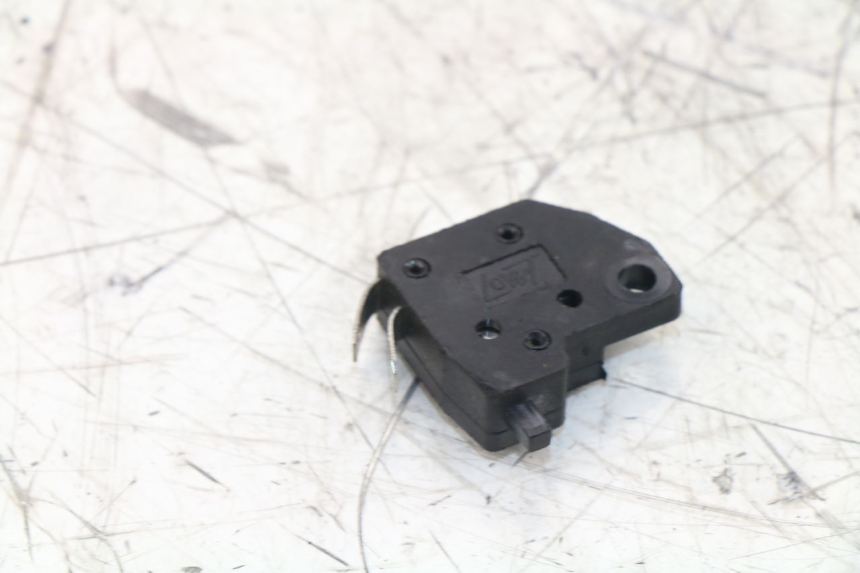 photo de CONTACTEUR FEU STOP DROIT ZNEN ZN50QT-11 50 (2007 - 2014) - Détail de la pièce