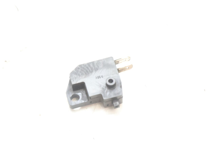 photo de CONTACTEUR FEU STOP DROIT KAWASAKI ZZR 600 (1995 - 2004) - Autre angle de vue