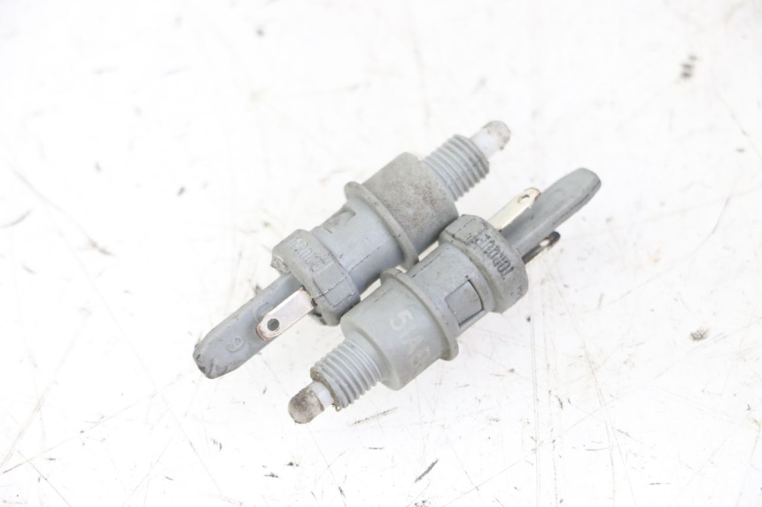 photo de CONTACTEUR FEU STOP PEUGEOT ELYSTAR 125 (2002 - 2007) - Vue principale