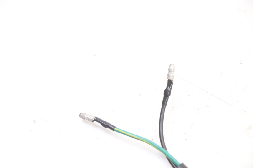 photo de CONTACTEUR FEU STOP GAUCHE KYMCO AGILITY 4T 50 (2005 - 2018) - Zoom état d’usage