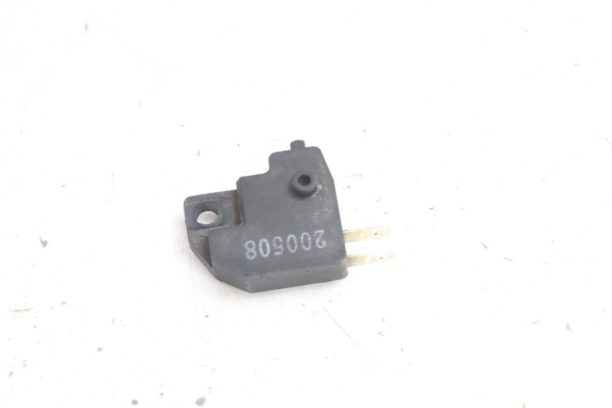 photo de CONTACTEUR FEU STOP GAUCHE KYMCO AGILITY CITY 16P 125 (2015 - 2024) - Vue principale