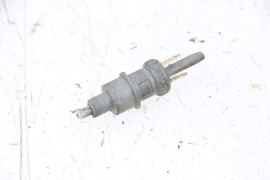 photo de CONTACTEUR FEU STOP GAUCHE MBK BOOSTER SPIRIT NAKED 50 (2004 - 2017) - Détail de la pièce