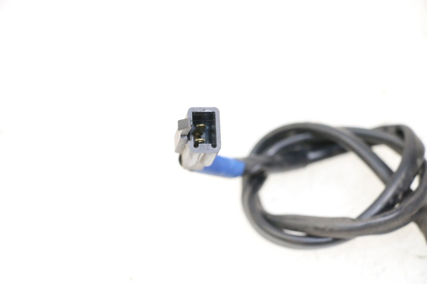 photo de CONTACTEUR FEU STOP GAUCHE YAMAHA BW'S BWS 125 (2010 - 2013) - Zoom état d’usage