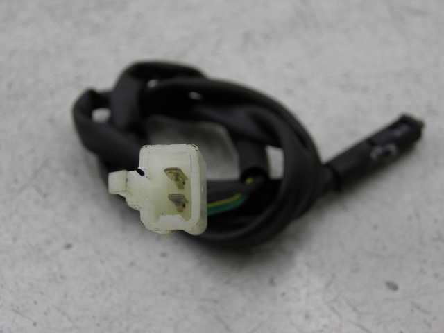 photo de CONTACTEUR FEU STOP GAUCHE EUROCKA RETRO 50 (2007 - 2014) - Détail de la pièce