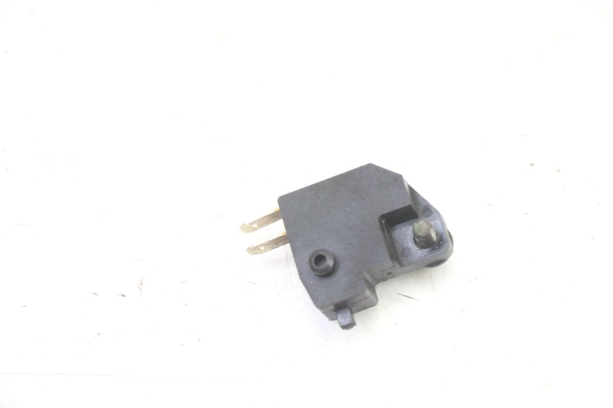 photo de CONTACTEUR FEU STOP GAUCHE SYM FIDDLE 3 III 125 (2014 - 2020) - Autre angle de vue