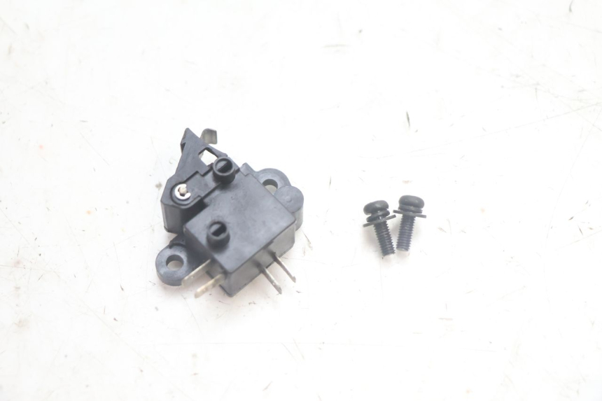 photo de CONTACTEUR FEU STOP GAUCHE HONDA FJS SILVER WING SILVERWING 400 (2005 - 2008) - Vue principale
