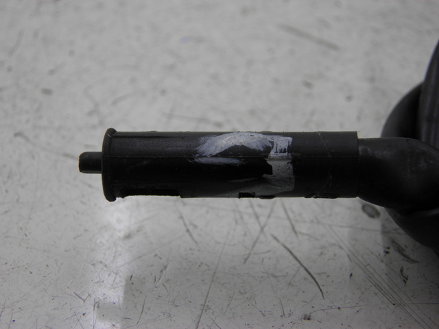 photo de CONTACTEUR FEU STOP GAUCHE KYMCO AGILITY RS 2T 50 (2009 - 2013) - Détail de la pièce