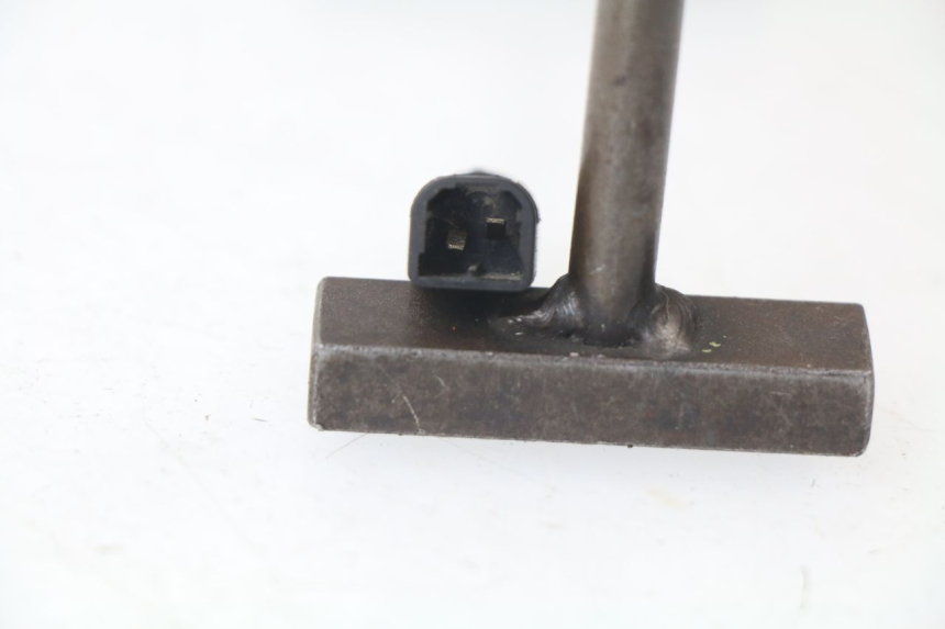 photo de CONTACTEUR FEU STOP GAUCHE PIAGGIO LIBERTY 4T 50 (2018 - 2021) - Détail de la pièce