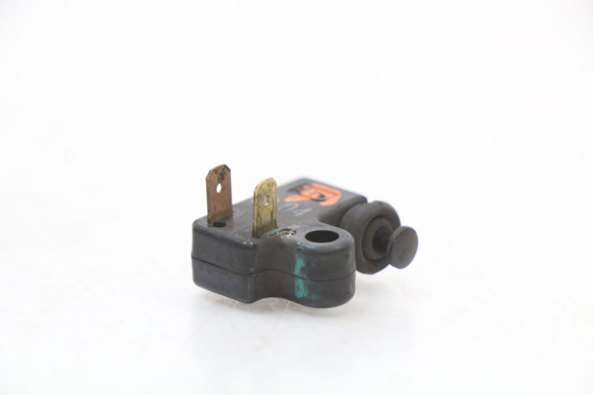 photo de CONTACTEUR FEU STOP GAUCHE MBK MW TRYPTIK 125 (2014 - 2016) - Zoom état d’usage