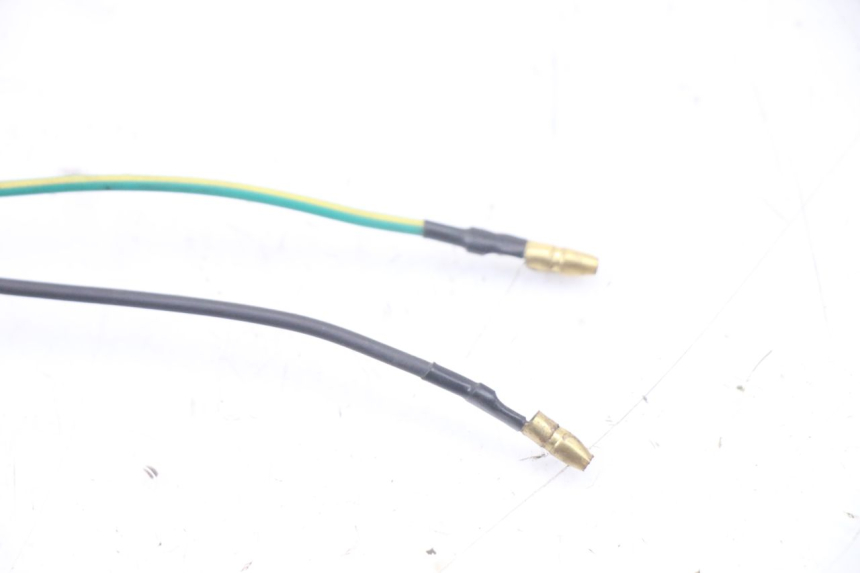 photo de CONTACTEUR FEU STOP GAUCHE SYM JET 14 4T 50 (2018 - 2022) - Gros plan technique