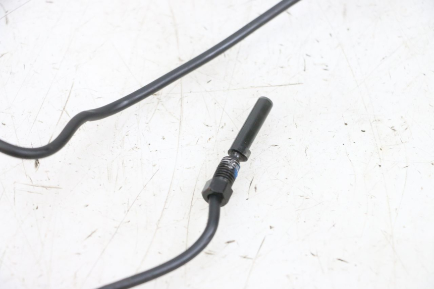 photo de CONTACTEUR FEU STOP GAUCHE DUALTRON VICTOR LIMITED 1 - Points de fixation