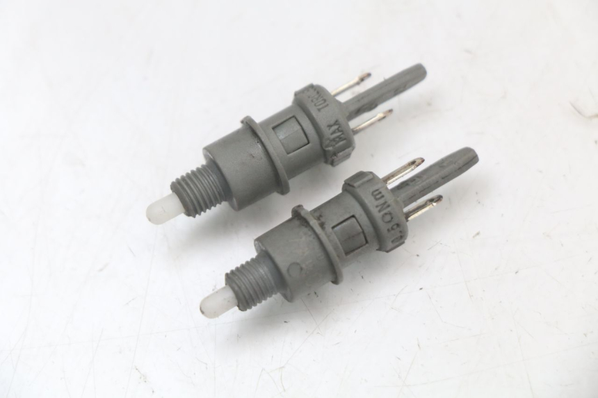 photo de Switch de frein PEUGEOT GEOPOLIS RS 125 (2007 - 2009) - Détail de la pièce