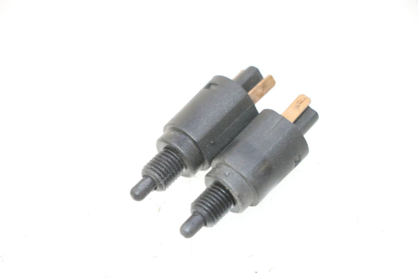 photo de CONTACTEUR FEU STOP PIAGGIO LIBERTY IGET 4T 50 (2015 - 2020) - Vue principale
