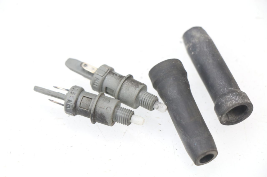 photo de CONTACTEUR FEU STOP PEUGEOT LUDIX 50 (2005 - 2007) - Vue principale