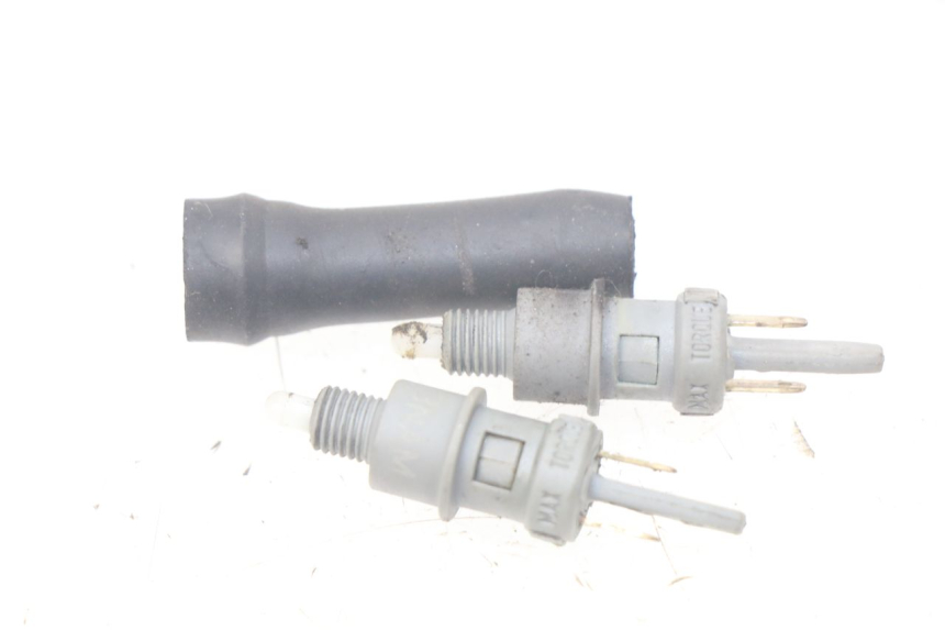 photo de CONTACTEUR FEU STOP PEUGEOT LUDIX 50 (2005 - 2007) - Vue principale