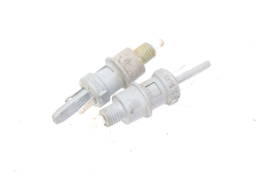 photo de CONTACTEUR FEU STOP PEUGEOT LUDIX 50 (2008 - 2017) - Vue principale