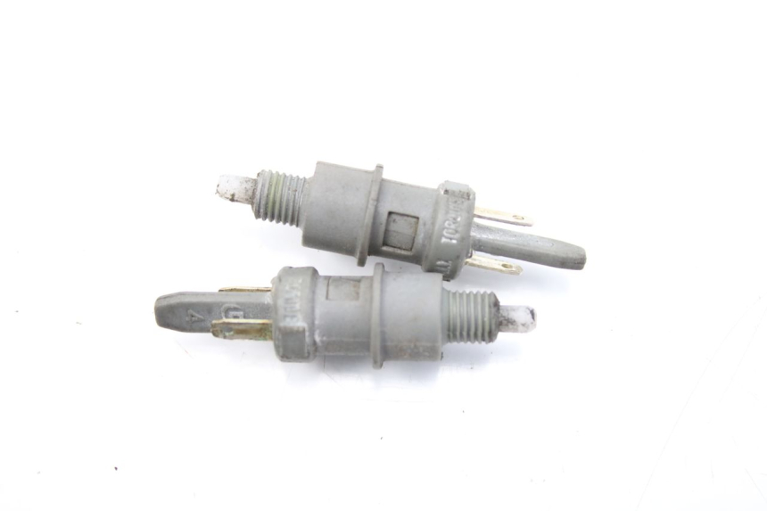 photo de CONTACTEUR FEU STOP PEUGEOT LUDIX 50 (2008 - 2017) - Vue principale