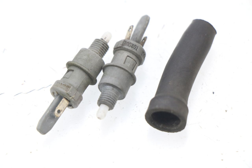 photo de CONTACTEUR FEU STOP PEUGEOT LUDIX ONE 50 (2005 - 2008) - Vue principale